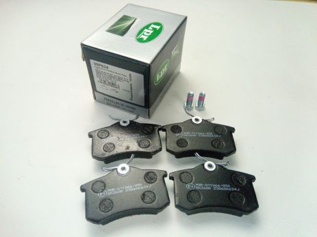 Колодки задние тормозные Octavia, LPR (05P634) дисковые (1J0698451D)