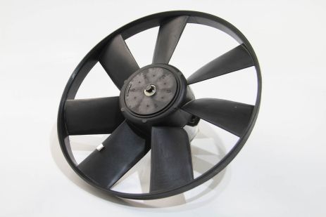Вентилятор радиатора Golf III/Passat B3 (100/60W/305mm), JP Group (1199100700)