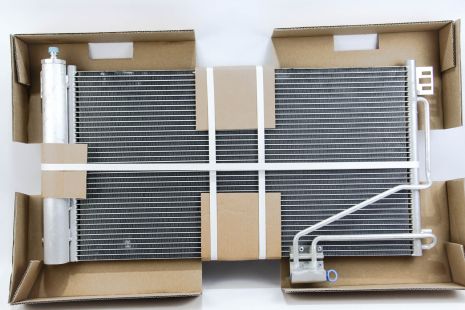 Радиатор кондиционера MERCEDES-BENZ C-CLASS (W203) alt, MAHLE (AC347001S)