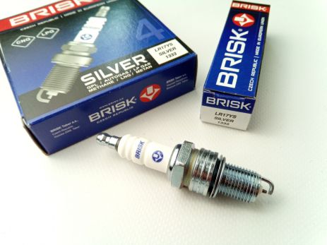 Свічка запалювання BRISK Silver LR17YS (ГАЗ 406 дв., SENS) (для газ.оборуд.) (LR17YS.4K)