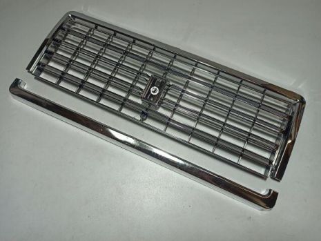Решетка радиатора ВАЗ 2107, пластик, хром. КООП (с молдингом) (2107-8401014)