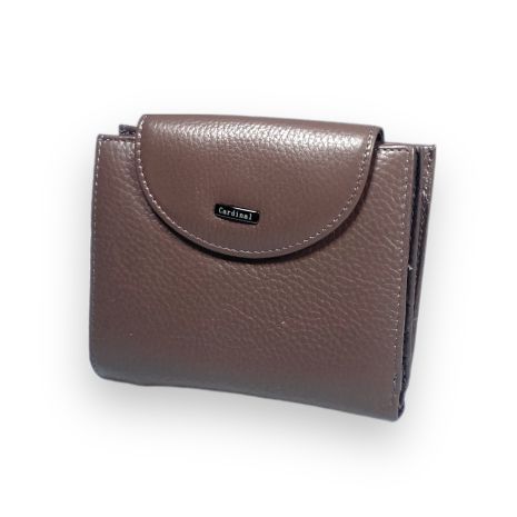 Жіночий гаманець шкіряний Cardinal 2 відділи для купюр 13 осередків для карт розмір: 12*10*3 см світло-коричневий