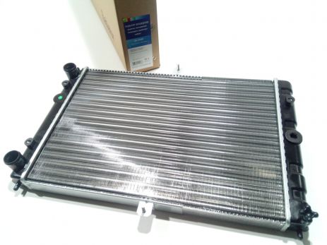 Радиатор охлаждения ВАЗ 21082 инж. алюм., Лузар (LRc 01082) (21082-1301012)