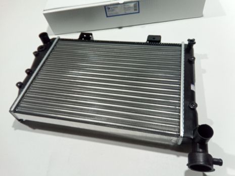 Радиатор охлаждения ВАЗ 2107 алюм., Лузар (LRc 01070) (2107-1301012)