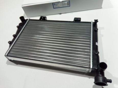 Радіатор охолодження ВАЗ 2107 алюм., Лузар (LRc 01070) (2107-1301012)