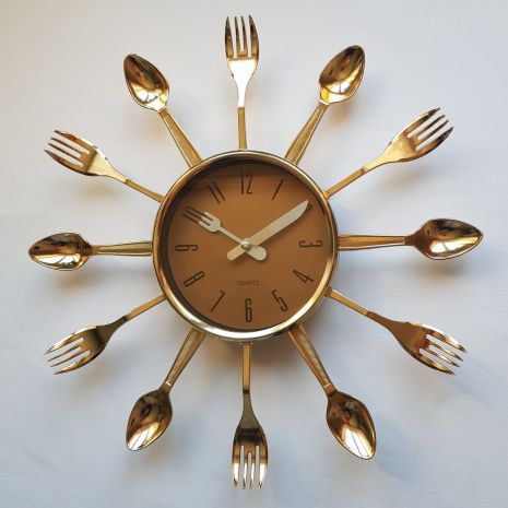 Часы кухонныe (33 см) "Ложки-вилки" Средние столовые приборы золотистые Time