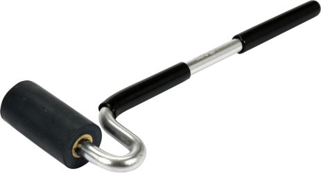 Валик прижимной резиновый Ø38 x 75 мм, алюминиевая ручка 320 мм Yato YT-44150