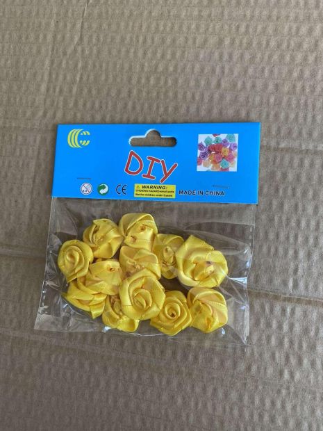Атласні трояндочки для декору 2,5см Жовті