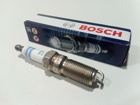 Свеча зажигания BOSCH SUPER PLUS HR8MCV+ (0242229785)