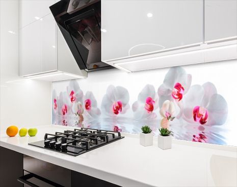 Наклейка на кухонный фартук 60 х 200 см, фотопечать с защитной ламинацией белые орхидеи на воде (БП-s_fl11742)