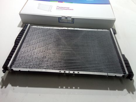 Радиатор охлаждения Lanos (с конд.), Лузар (LRc 0561b) алюминиево-паяный (96182261)