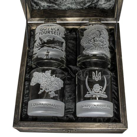 Подарочный набор стаканы для виски с гравировкой в деревянной коробке
