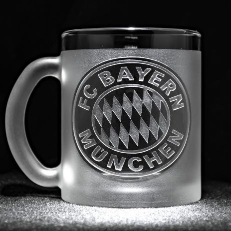 Чашка с гравировкой лого футбольного клуба ФК Бавария Мюнхен FC Bayern München SandDecor