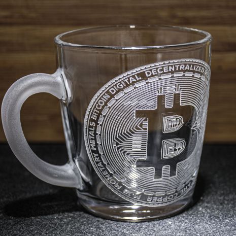 Чашка с гравировкой Биткойн Монета Bitcoin BTC
