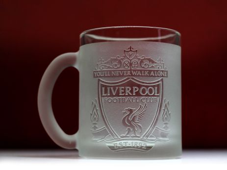 Кубок з гравіюванням лого футбольного клубу Ліверпуль, FC Liverpool SandDecor