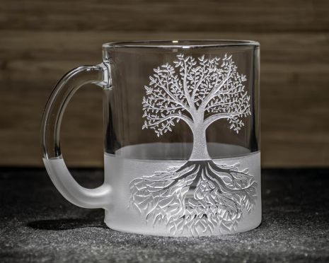 Чашка для чая и кофе с гравировкой Дерево жизни