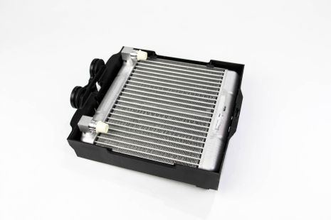 Радиатор масляный BMW 535-550i/740-750i 08-17, MAHLE (CLC102000P)