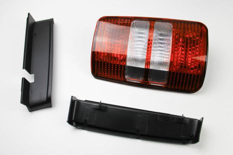 Ліхтар задній VW Caddy 10-L, BSG (BSG90805012)