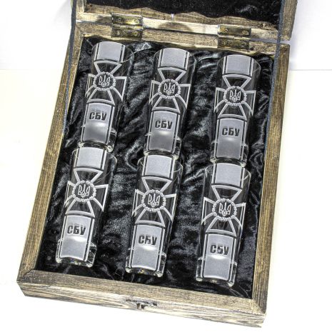 Подарочный набор рюмки с гравировкой СБУ в деревянной коробке