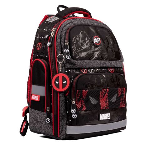 Школьный рюкзак YES одно отделение фронтальные и боковые карманы размер 39*29*20см черно-красный Marvel.Deadpool
