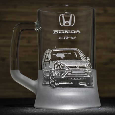 Пивной бокал с гравировкой автомобиля Honda CR-V - подарок для автолюбителя