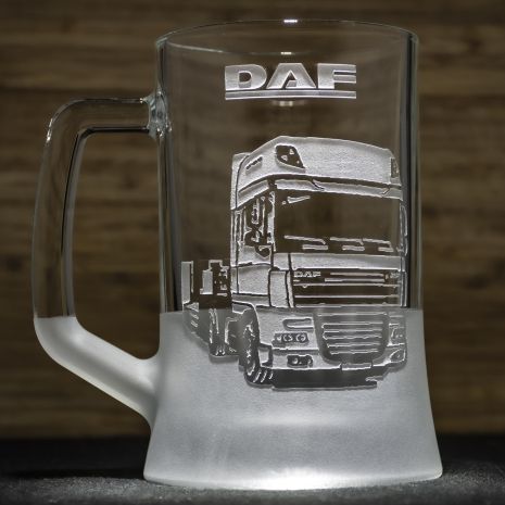 Подарунок водієві дайльнобійнику - Бокал для пива з гравіюванням вантажівка DAF