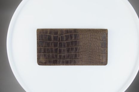 Чоловіче портмоне із натуральної шкіри Crazy Horse тиснення крокодил SH006 (темно-коричневе)