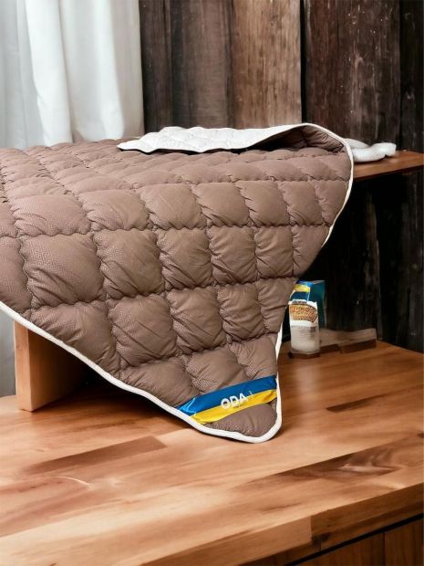 Одеяло холлофайбер двоспальне коричневе демісезонне 175 х 215 см
