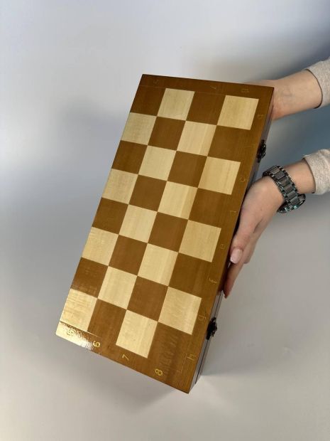 Шахи дерев'яні: Пориньте у світ стратегії та королівської гри, подарунок із змістом, 40×20см, арт. 191007
