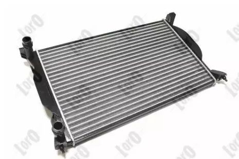 Радиатор охлаждения двигателя SEAT EXEO, AUDI A4, LORO (0030170012)