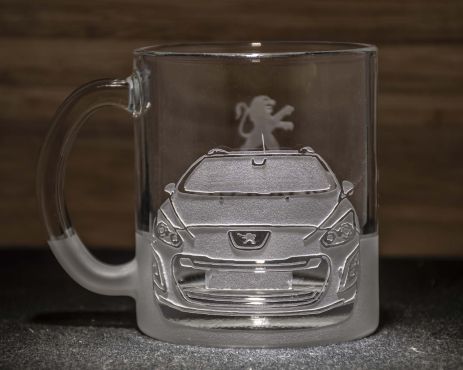 Чашка для чаю та кави з гравіюванням автомобіля та логотипу Peugeot 308 Пежо