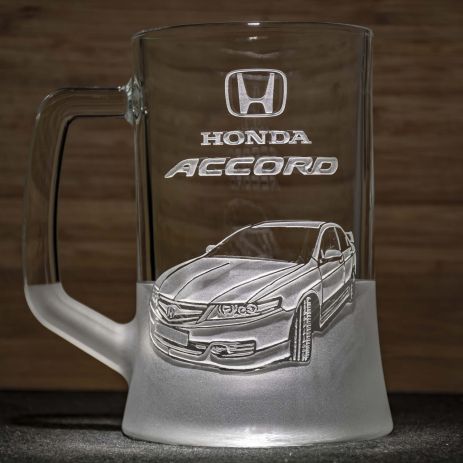 Пивной бокал с гравировкой автомобиля Honda Accord Хонда Аккорд - подарок для автолюбителя