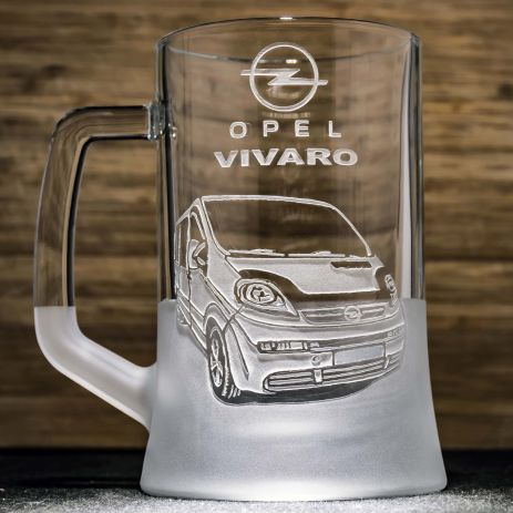 Пивной бокал с гравировкой автомобиля Opel Vivaro Опель Виваро - подарок для автолюбителя