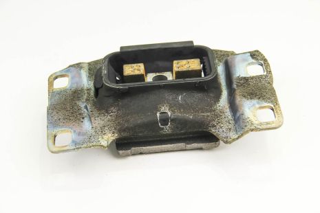 Подушка КПП Ford Focus/C-Max II/Kuga I/II-Л, Hutchinson (538A21)