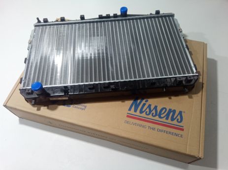 Радиатор охлаждения Lacetti (МКПП), NISSENS (61633) (96553378)