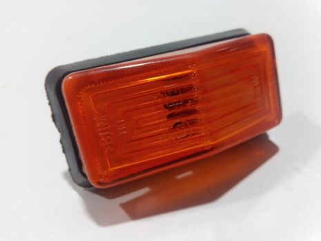 Повторитель на крыло ВАЗ 2105 оранжевый (2105-3726010)
