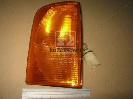 Указатель поворота VW LT 96-05 правый желтый с патроном DEPO 2D0953050 441-1526R-AE-Y