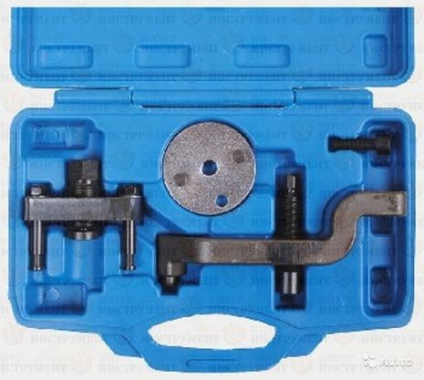 Набір пристроїв для демонтажу водяного насоса 4 предмети (VAG 2.5 TDI) , в кейсі ROCKFORCE RF-401713