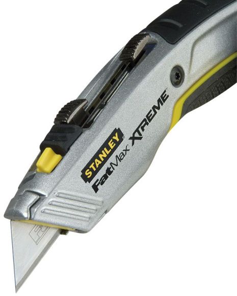 Нож "FatMax® PRO" 180 мм с двумя выдвижными лезвиями STANLEY 0-10-789