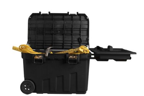 Ящик большого объема с колесами "Mobile Job Chest" с металлическими замками пластмассовый (29025) STANLEY 1-92-978