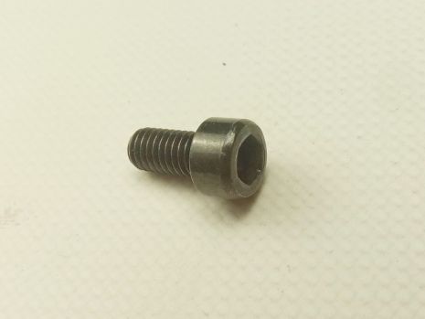Болт накладки клапанной крышки Lanos 1.6, "GM" (94500750)